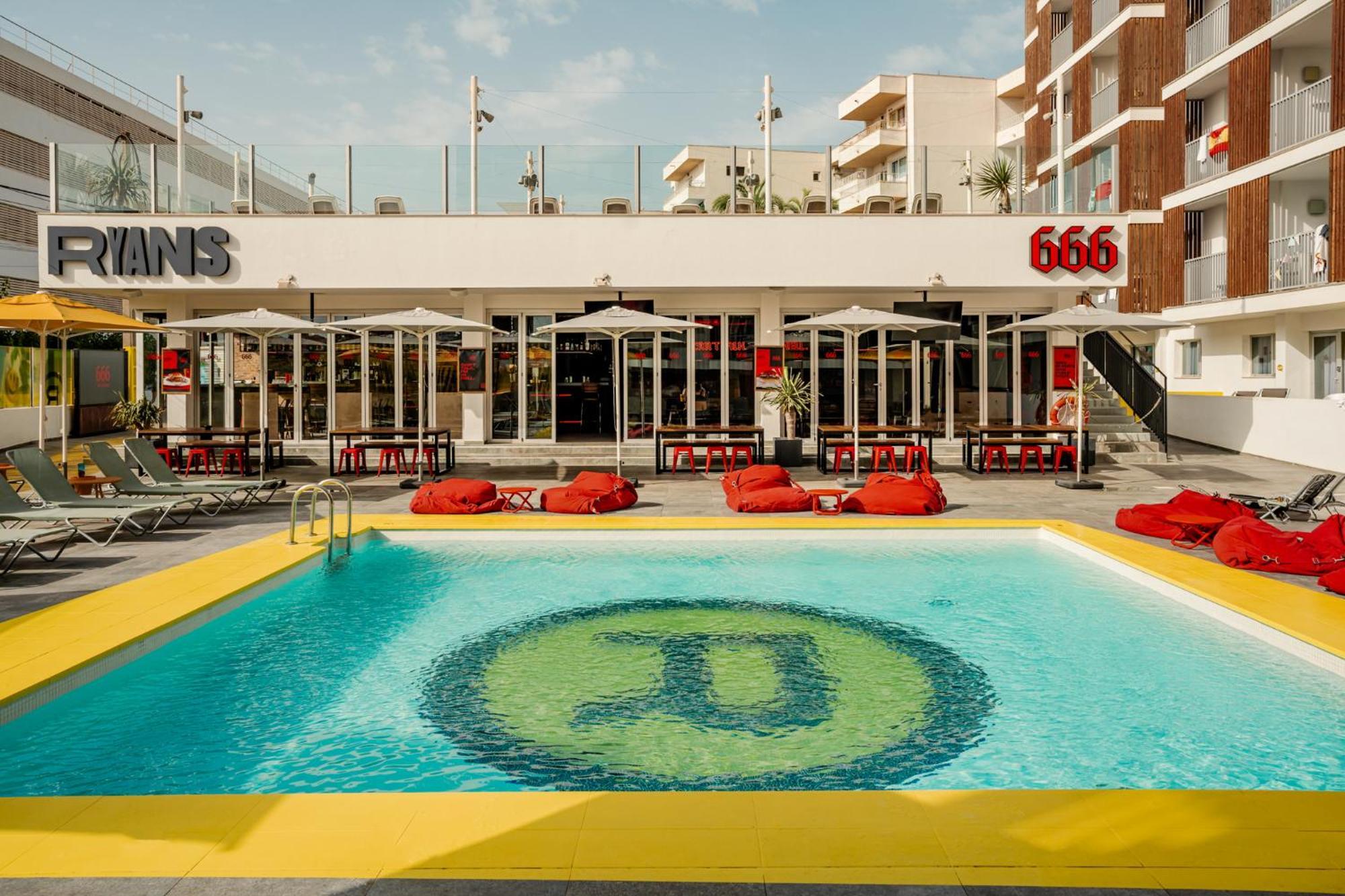 Ryans Ibiza Apartments - Only Adults Exterior foto