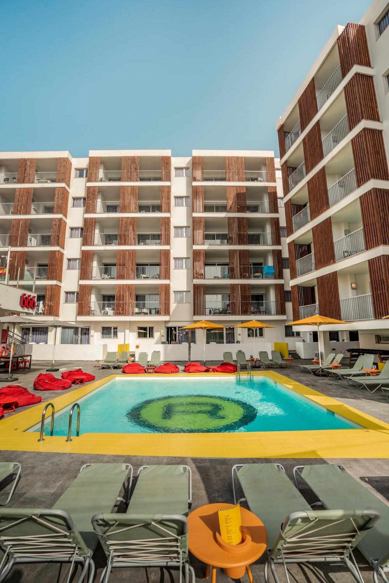 Ryans Ibiza Apartments - Only Adults Exterior foto