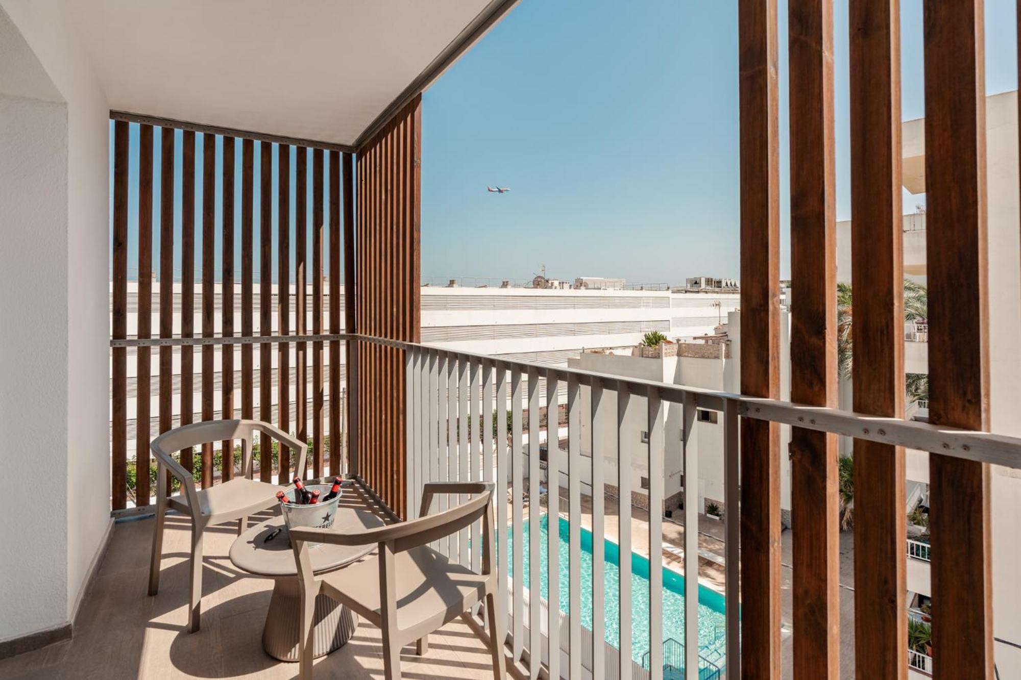 Ryans Ibiza Apartments - Only Adults Exterior foto